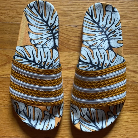 adidas Shoes - Adidas Adilette Slide